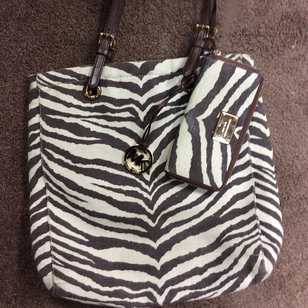 Micheal Kors Purse and Wallet